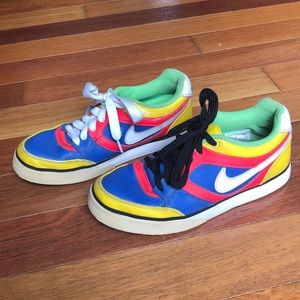 Used Women’s Nike iD Zoom Air 6.0 Sneakers